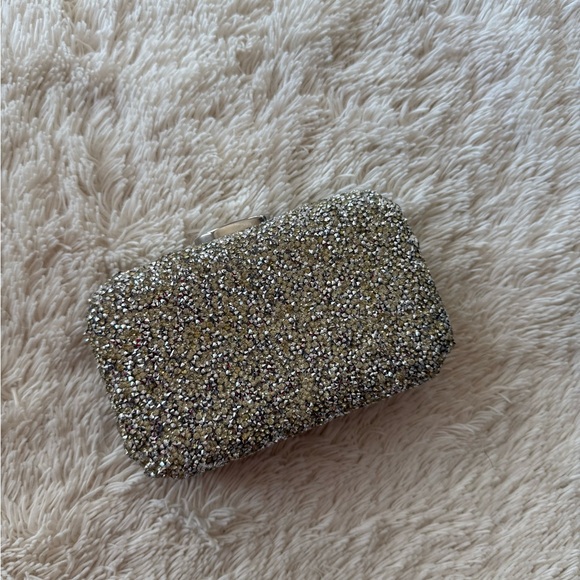 Elegant Silver Clutch Bag - Picture 1 of 4
